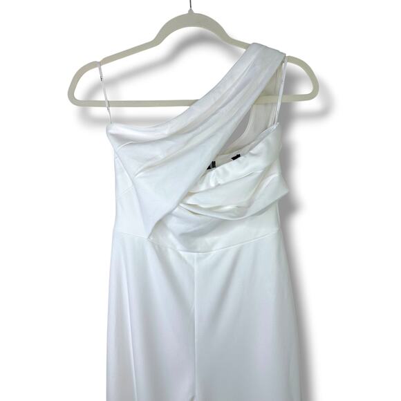Lulus NWOT Devoted To Fun Ivory White One-Shoulder Sleeveless Jumpsuit Medium - Picture 5 of 10
